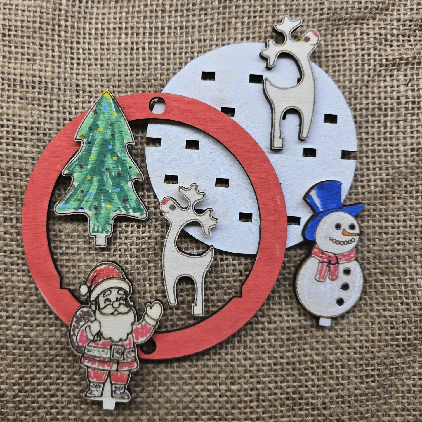Reusable Wooden Bauble with Tree, Snowman & Reindeer – FSC Poplar Ply: Colour it yourself!